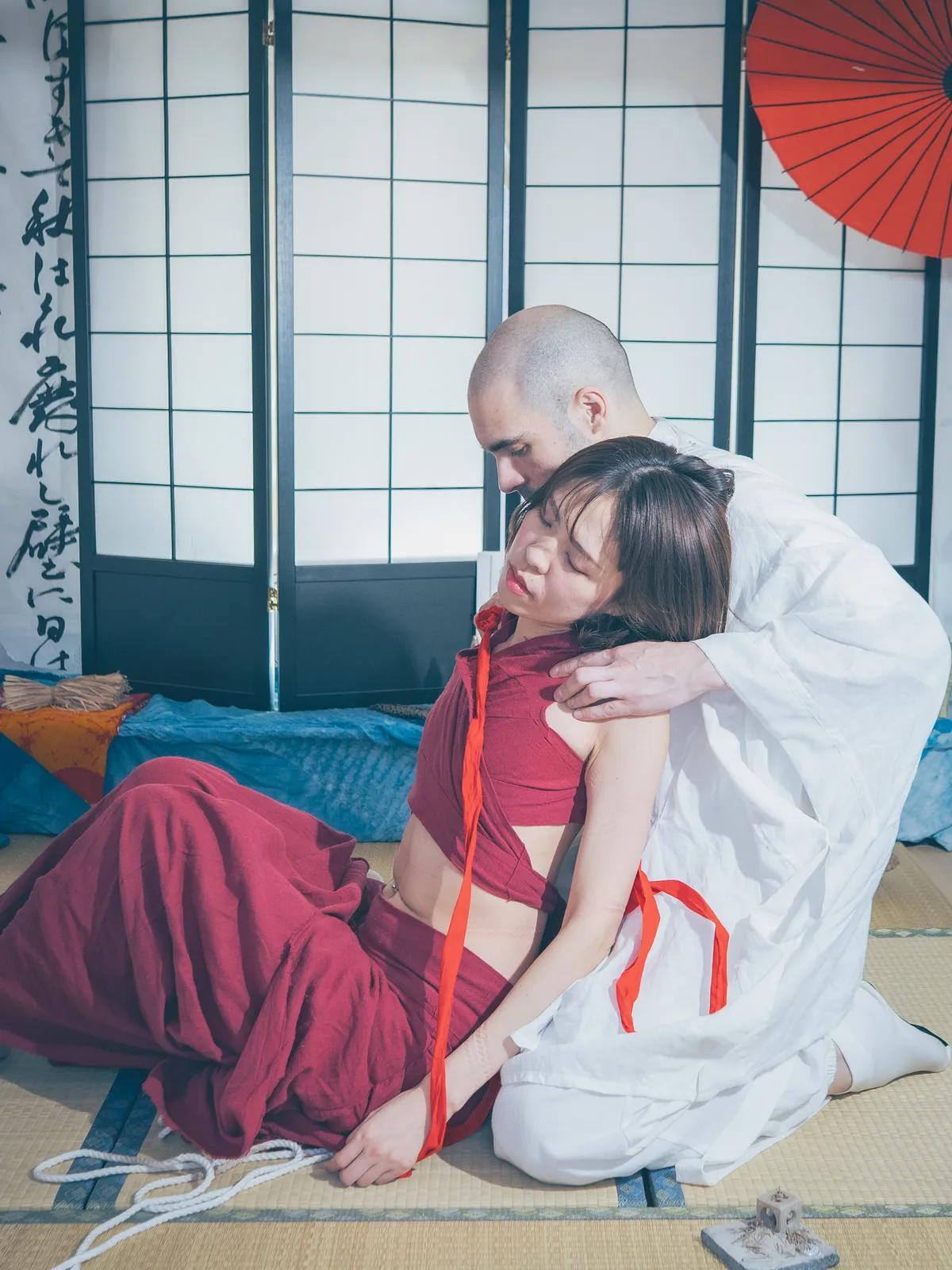 A guest resting after an AIDA METHOD session in Tokyo, allowing the experience to settle into the body.