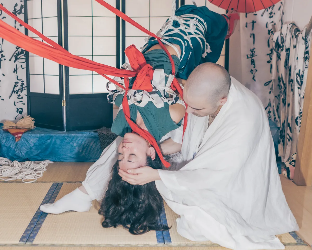 A Flying session at AIDA METHOD, using suspension for a more intense experience.